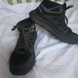 Trekkin Plus Men's Black Slip Resistant Hiking Shoes Size 10.5